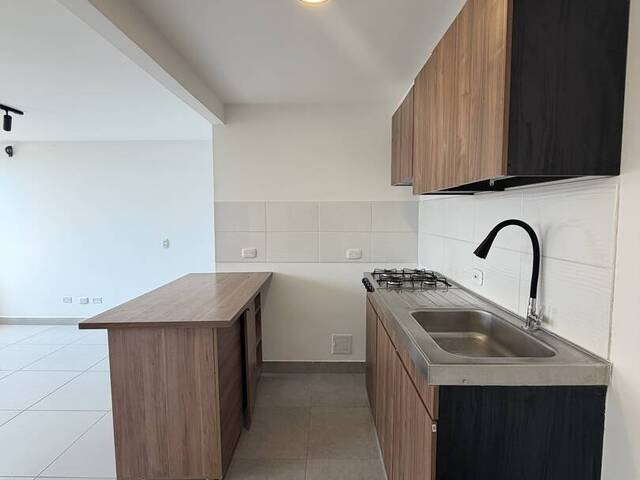 Apartamento para Alquiler en Madrid - 4